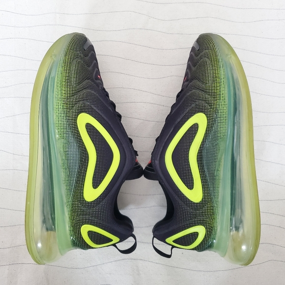 Nike Youth Air Max 720 Retro Future Size 7Y Black Volt Crimson Shoes AQ3196-005 - Picture 11 of 16